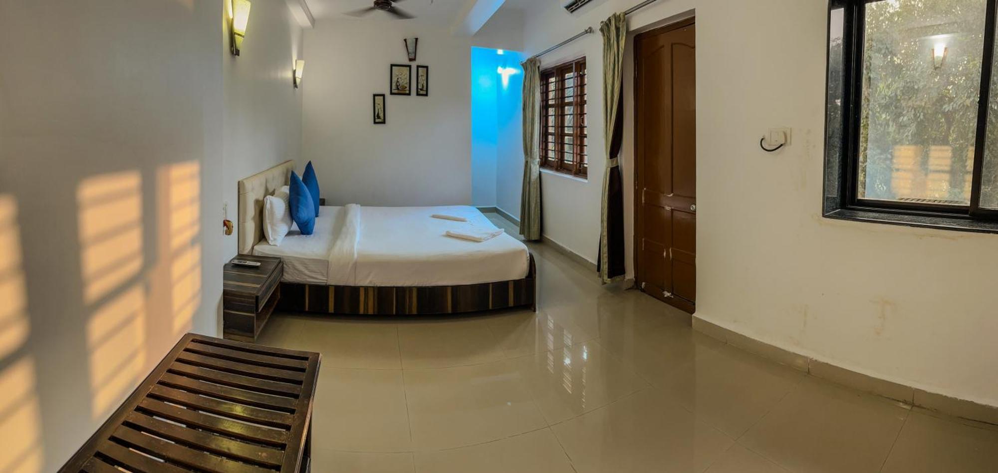 La Costa Residency Hotel Anjuna Ngoại thất bức ảnh