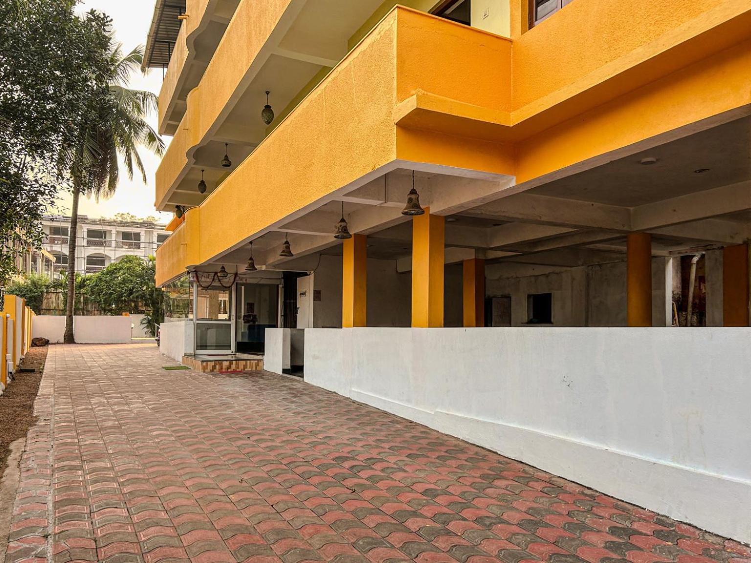 La Costa Residency Hotel Anjuna Ngoại thất bức ảnh