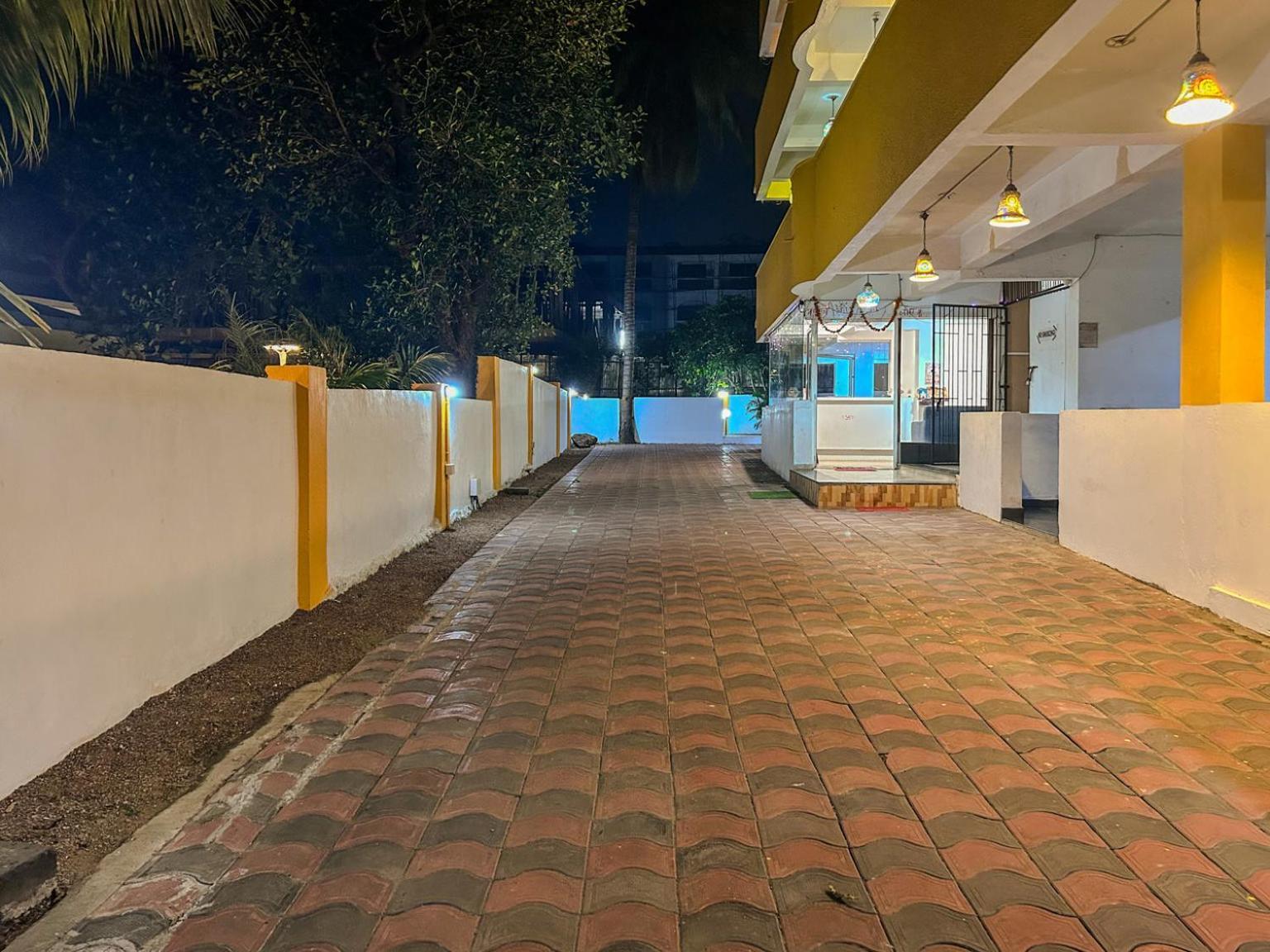 La Costa Residency Hotel Anjuna Ngoại thất bức ảnh