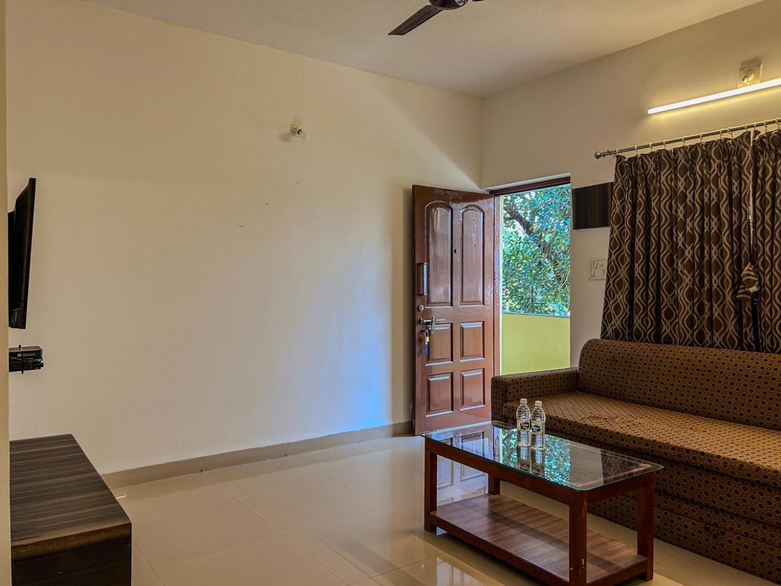 La Costa Residency Hotel Anjuna Ngoại thất bức ảnh