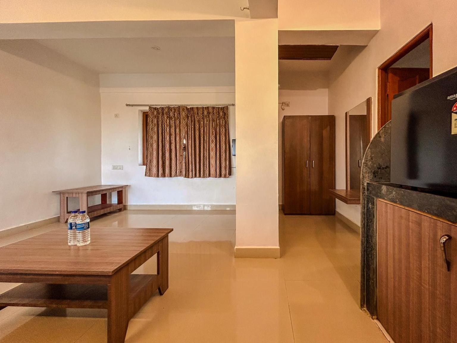 La Costa Residency Hotel Anjuna Ngoại thất bức ảnh